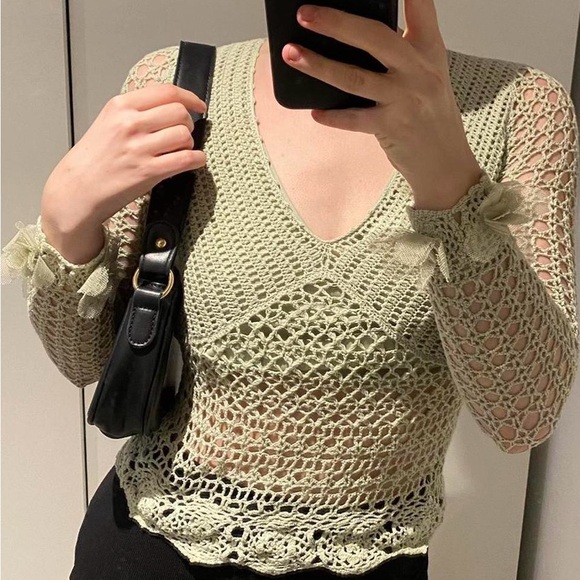 Gorgeous Very Vera green Crochet top - Picture 5 of 6